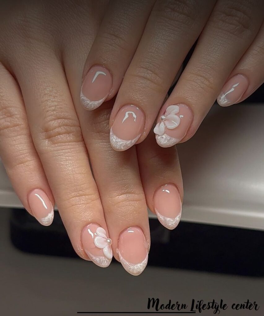 28 Stunning Short Nail Designs That Are Trending Everywhere