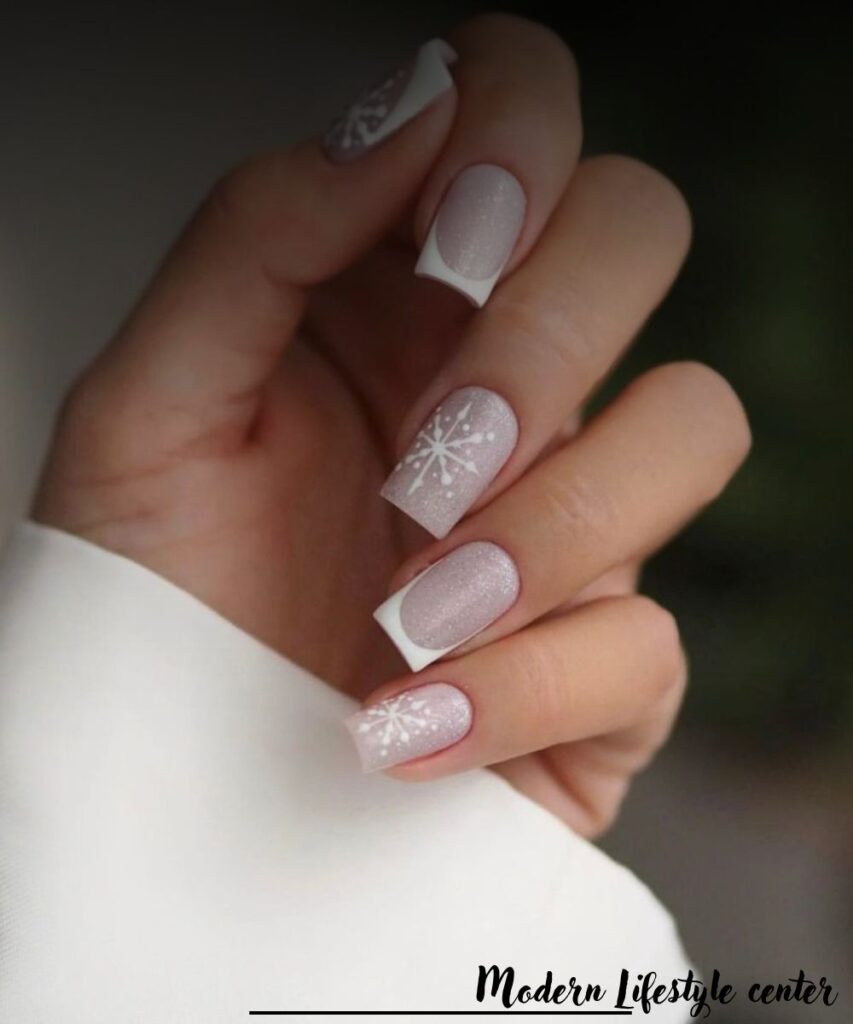 28 Stunning Short Nail Designs That Are Trending Everywhere