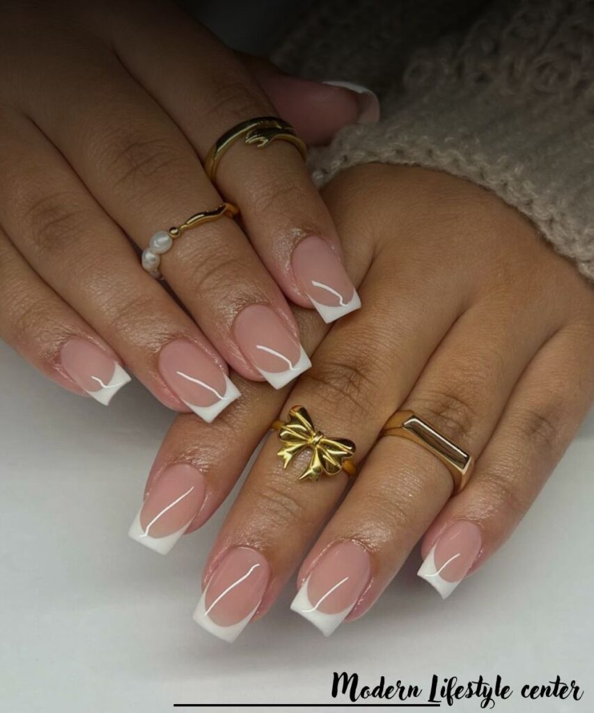 28 Stunning Short Nail Designs That Are Trending Everywhere
