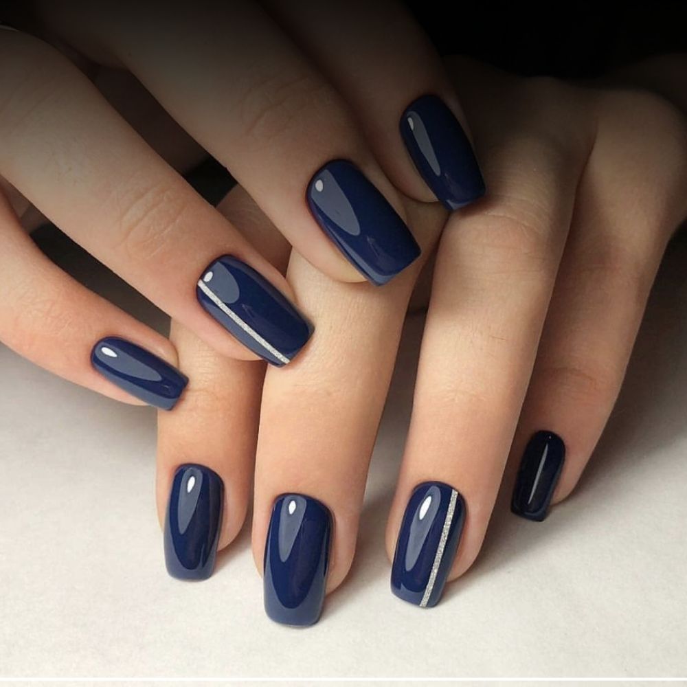 24 Stunning Blue Nail Designs