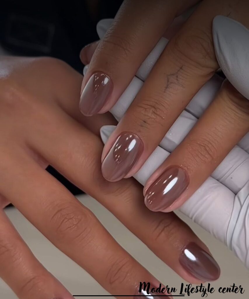 28 Stunning Short Nail Designs That Are Trending Everywhere