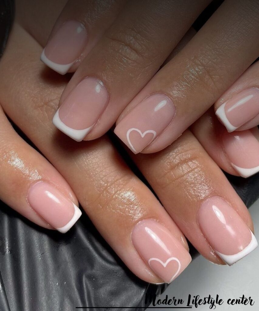 28 Stunning Short Nail Designs That Are Trending Everywhere