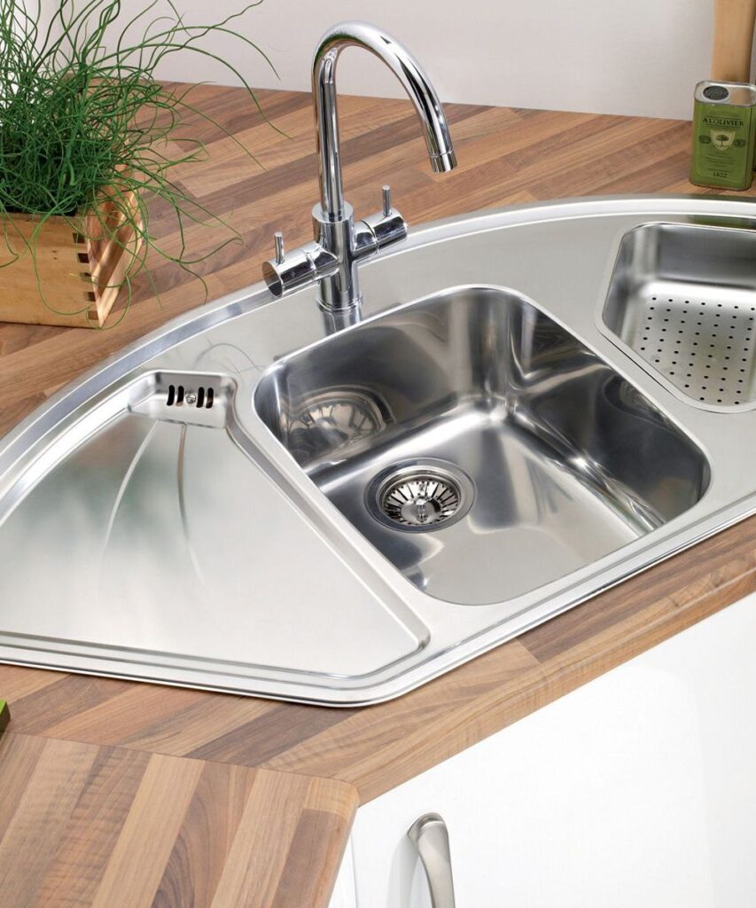 20 Brilliant Corner Kitchen Sink Ideas