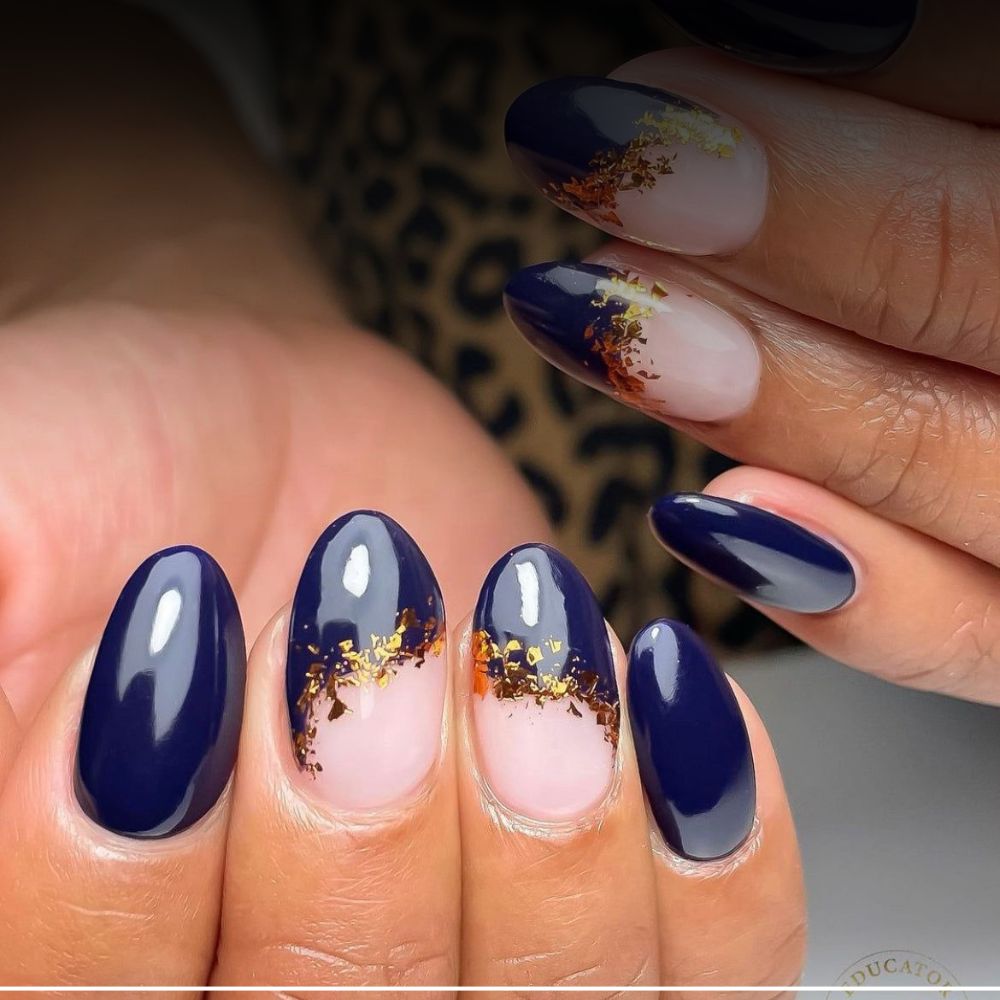 24 Stunning Blue Nail Designs