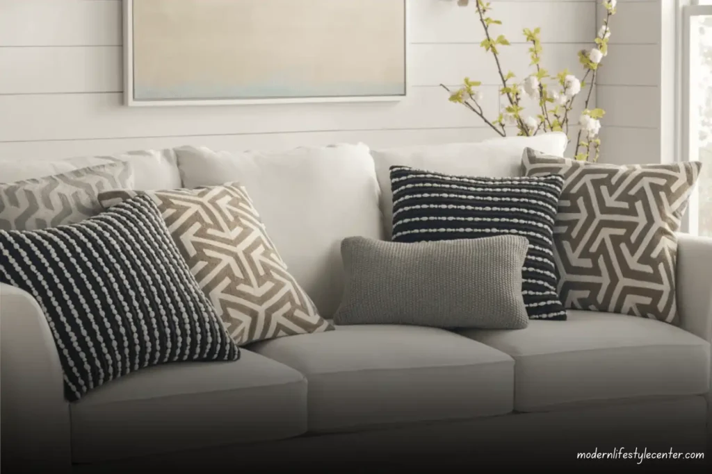 18 Cozy Aesthetic Living Room Ideas You'll Want to Copy Right Now