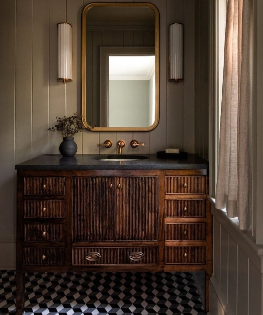 Earth Tone Bathroom