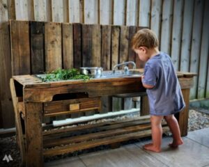 10 Amazing Mud Kitchen Ideas